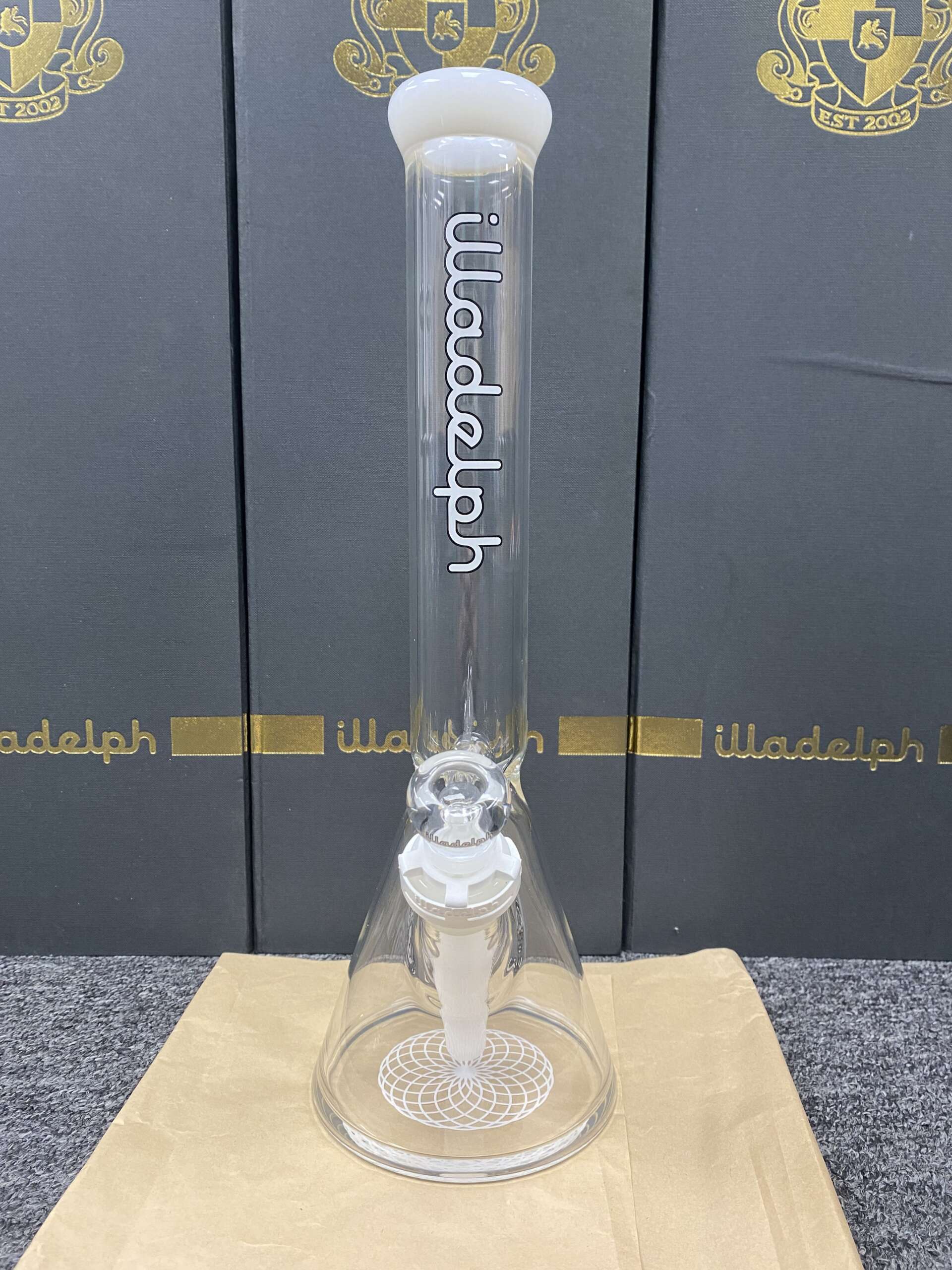Illadelph White 45mm Accented Beaker